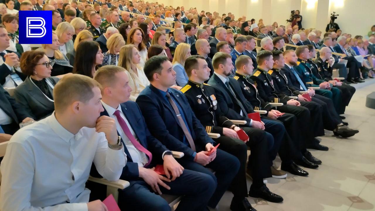 Андрей Чибис: в регионе действуют 34 меры поддержки участников СВО и их семей