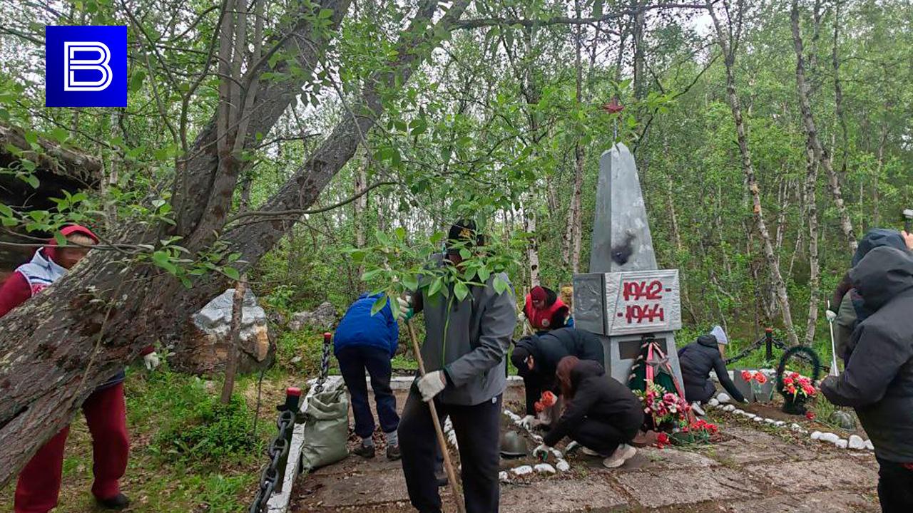 Северяне провели ежегодную уборку на территории воинского мемориала павшим героям 31-й отдельной лыжной бригады