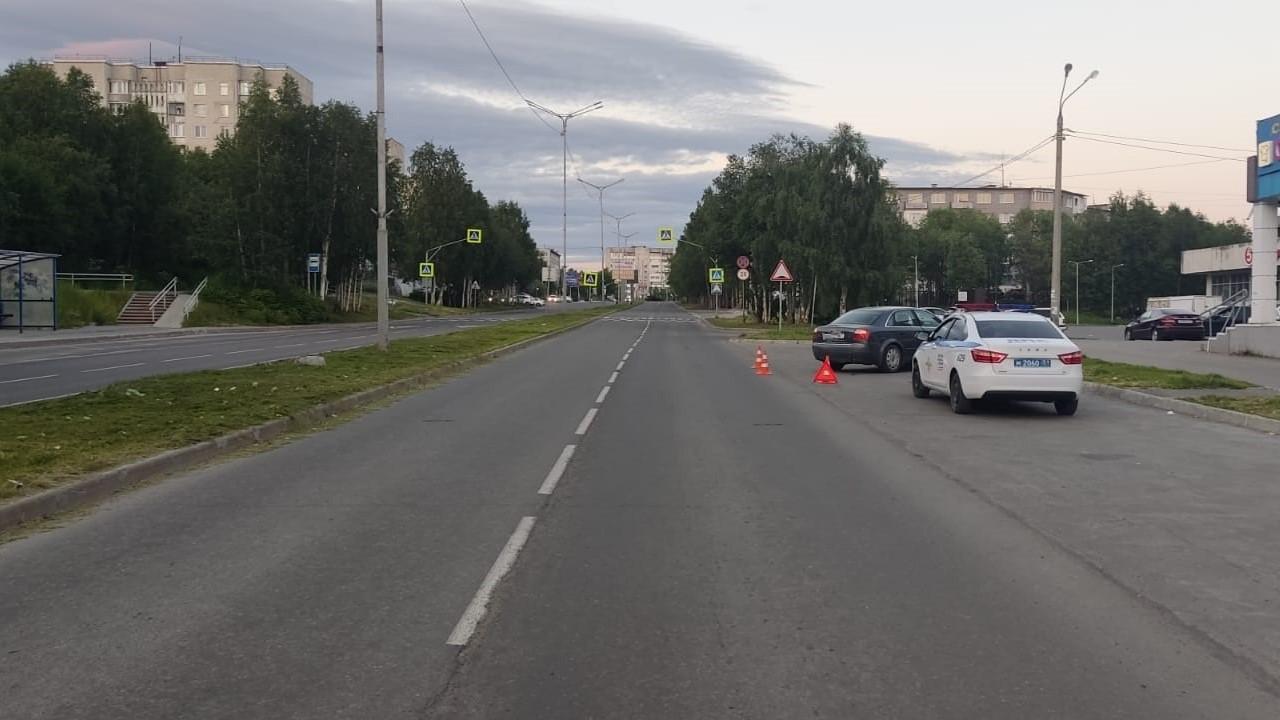 Водитель &quot;Тойоты&quot; из Мурманска и велосипедистка из Апатитов попали в больницу в результате ДТП