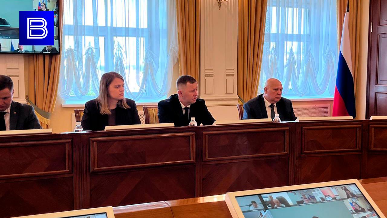Участник программы &quot;Время героев&quot; Роман Олешкин начал стажировку в правительстве Мурманской области