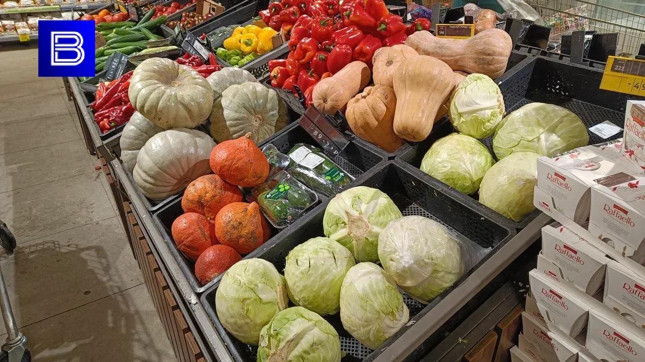 Картофель, белокочанная капуста, куриные яйца и репчатый лук подешевели в Мурманской области за неделю