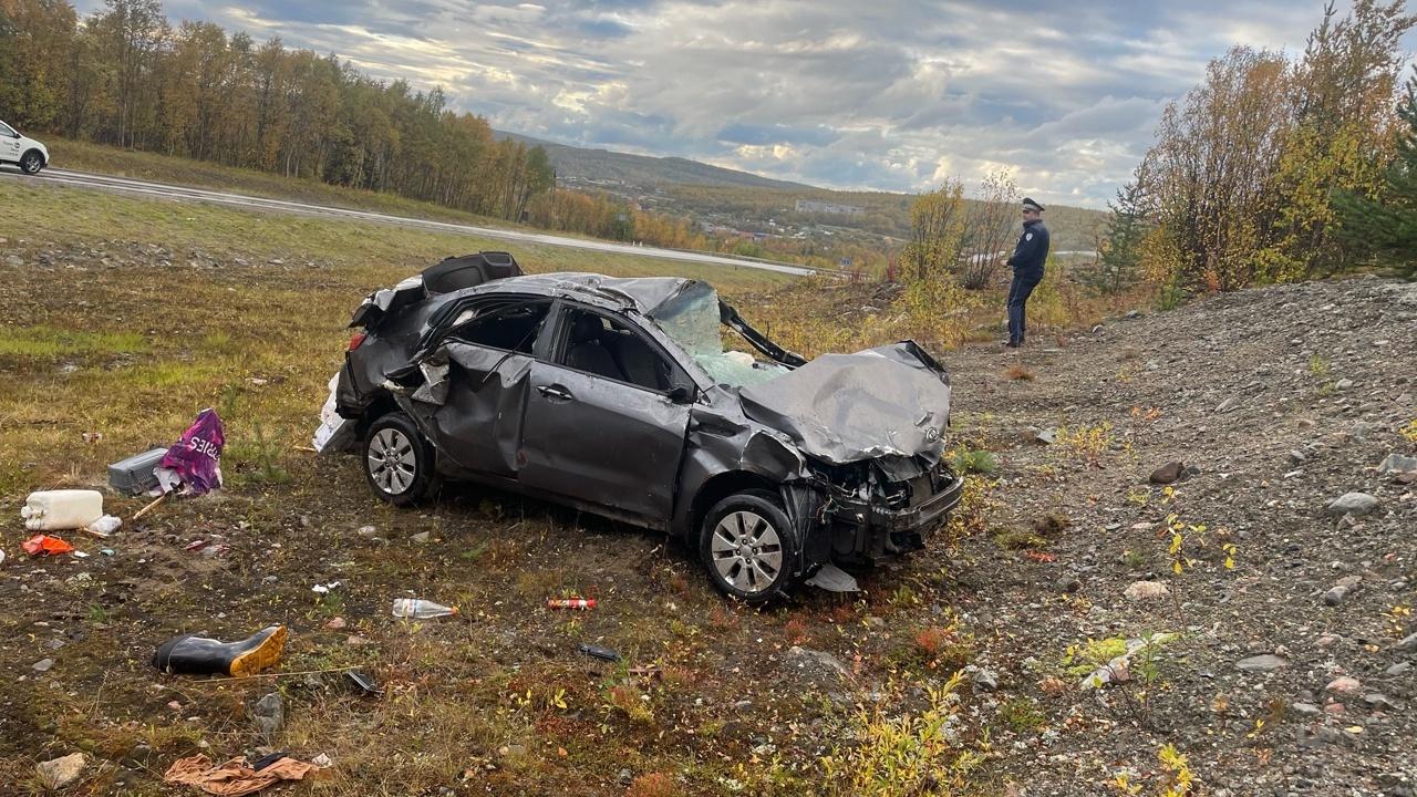 Пострадавшего при съезде в кювет в Кольском округе госпитализировали