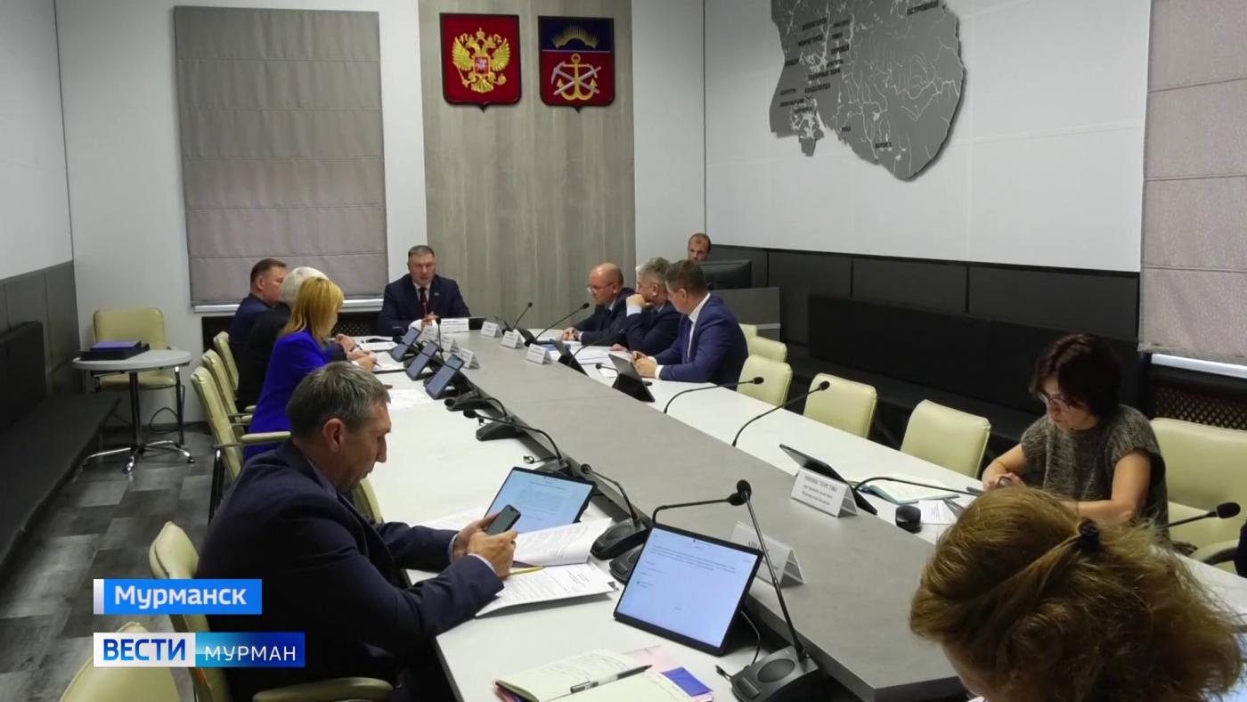 В Мурманской облдуме предложили запретить мигрантам работать в такси