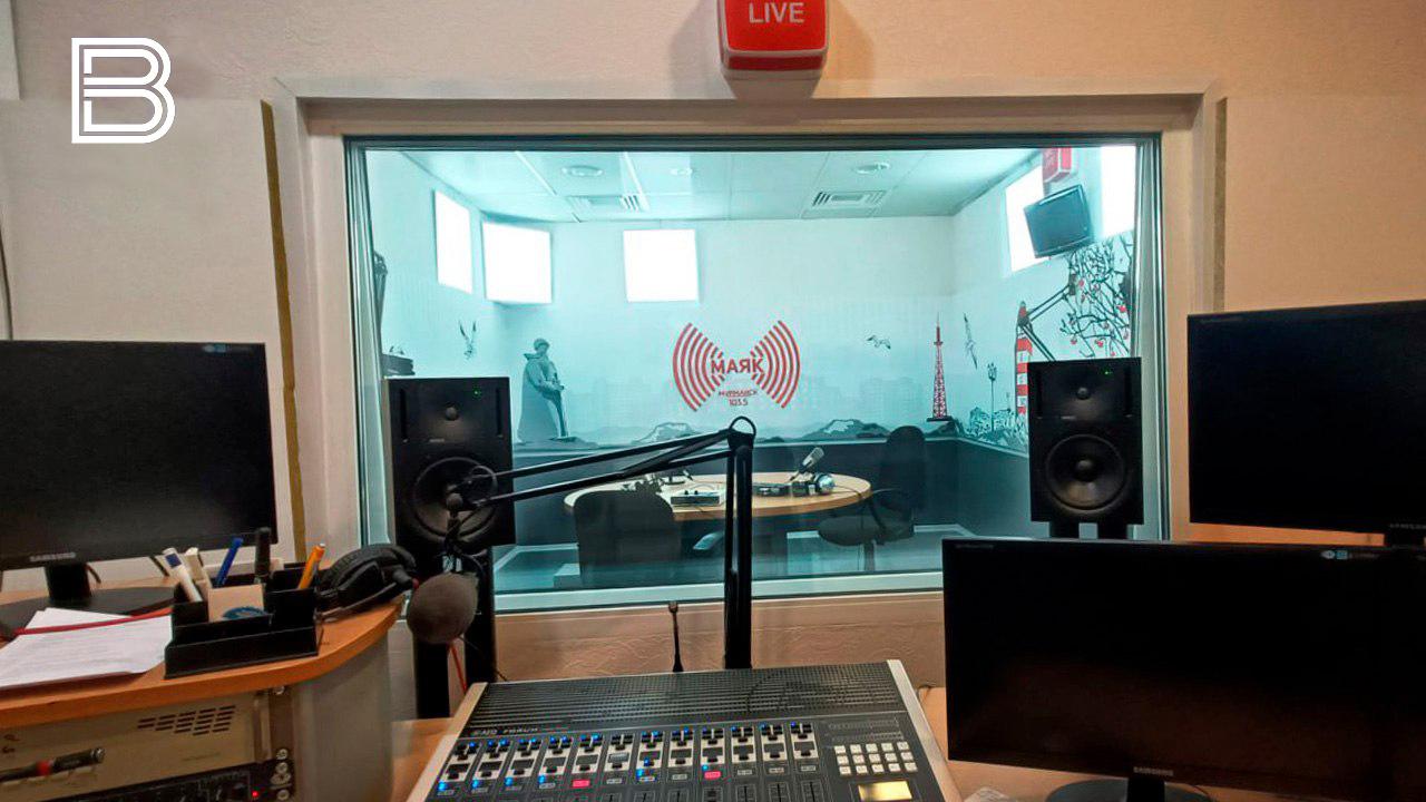 &quot;Без обеда&quot; на Маяке сегодня в 13 часов