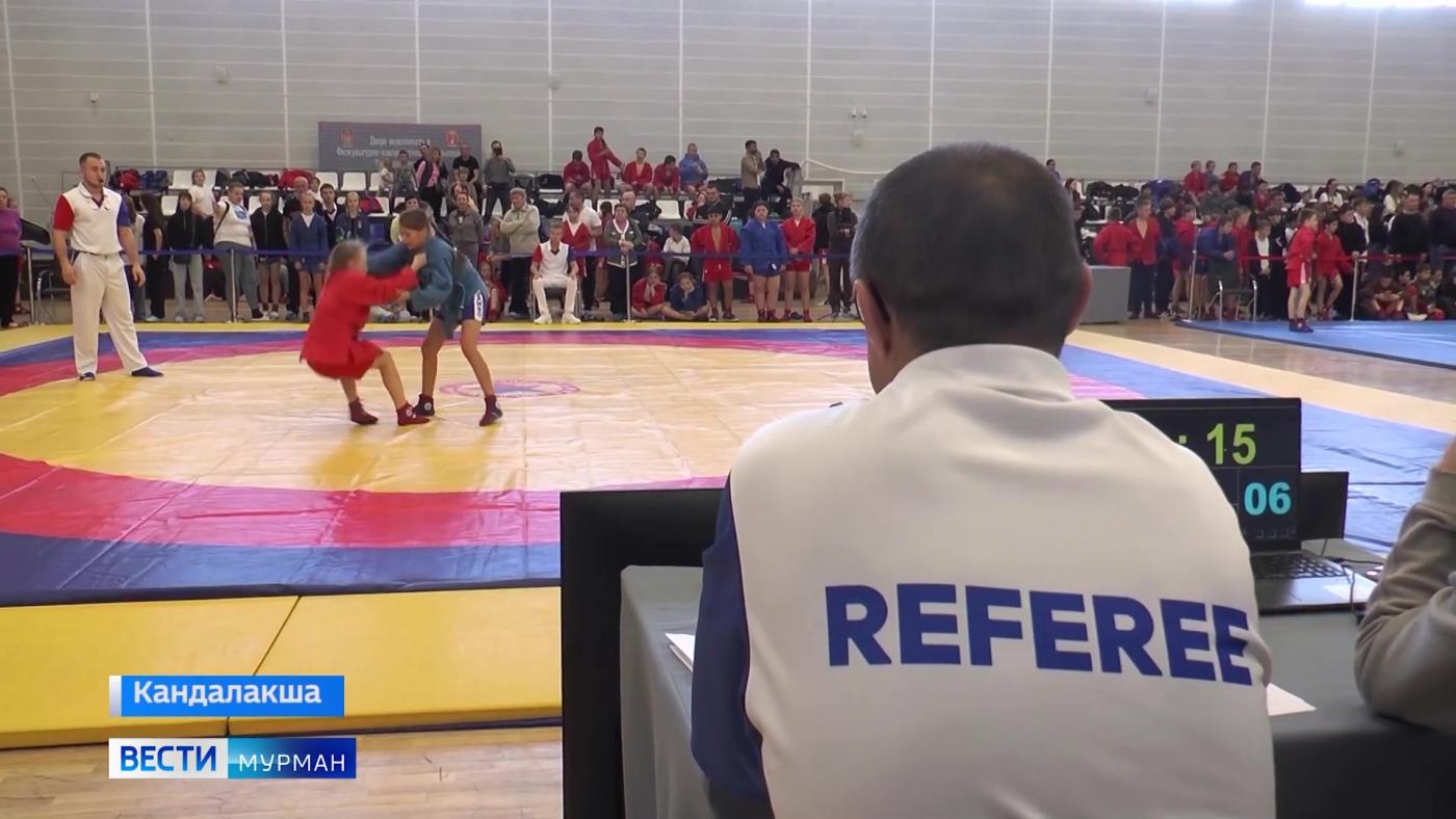 Турнир по самбо &quot;Золотая осень&quot; собрал в Кандалакше спортсменов Мурманской области и Карелии