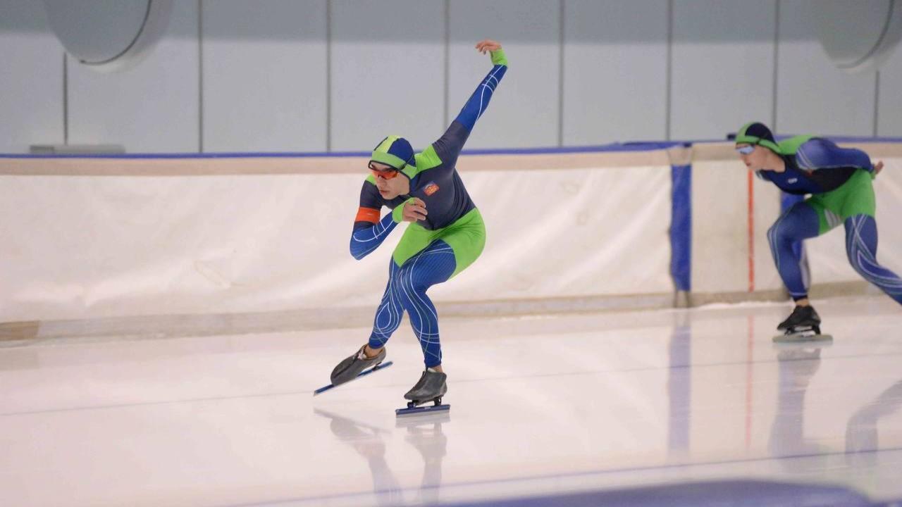 Девять медалей увезли со всероссийских соревнований в Коломне заполярные конькобежцы