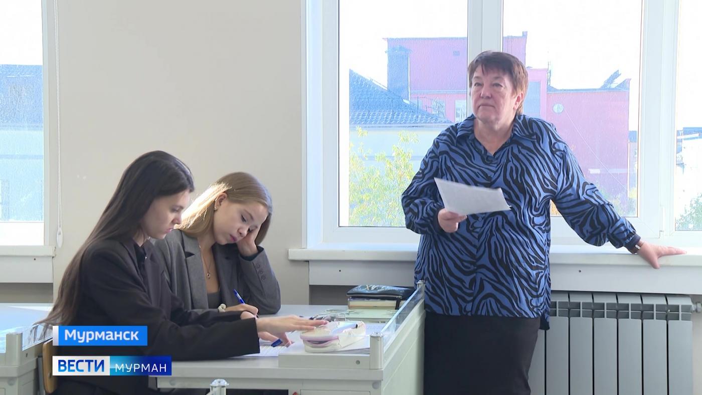 Между ними химия: как мурманский педагог прививает ученикам любовь к одному из самых сложных предметов