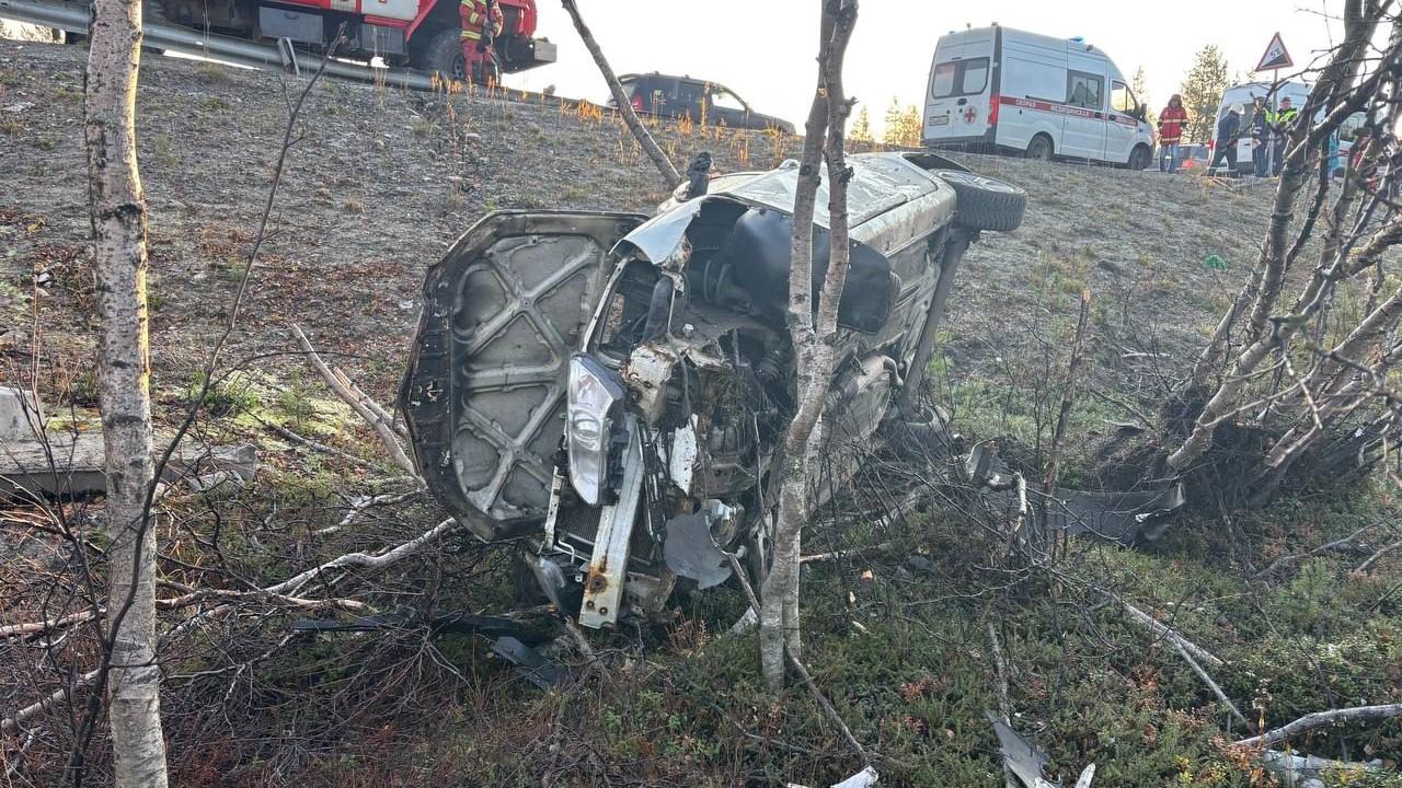 Четырех человек госпитализировали с места ДТП на трассе &quot;Кола&quot;