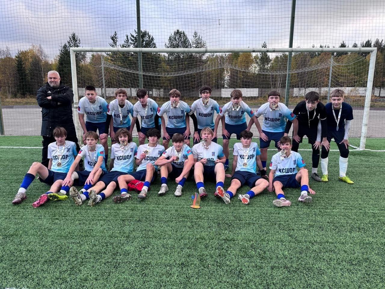 &quot;КСШОР-Арктика&quot; стала лучшей на первенстве Мурманской области по футболу