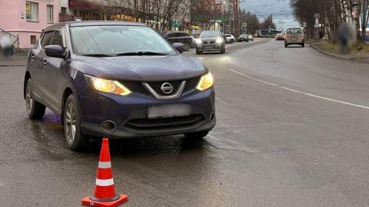 Пожилая мурманчанка попала под колеса авто на проспекте Кирова