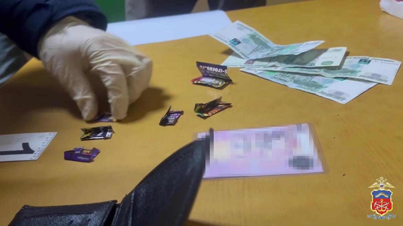 Мурманчанина с наркотиками задержали на Североморском КПП