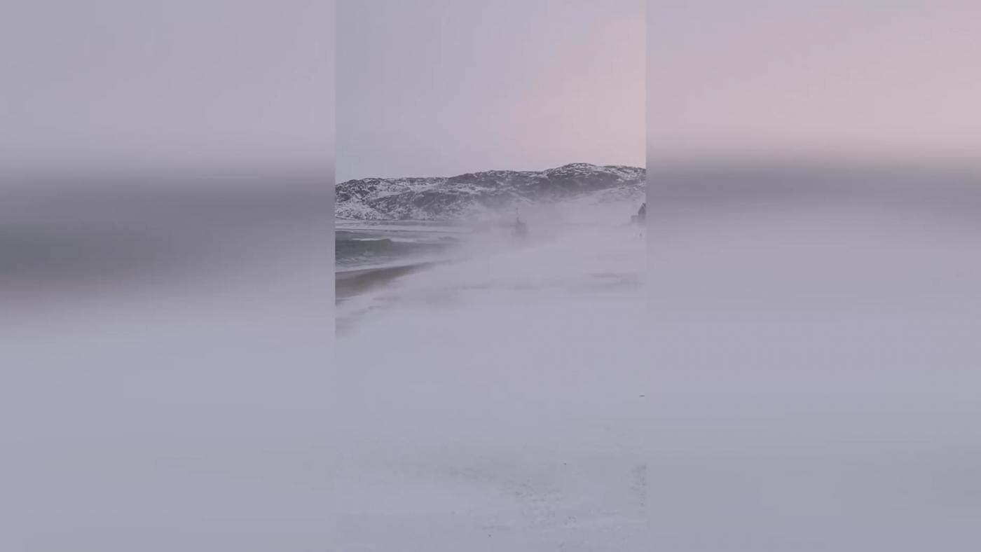 Туристы застряли в Териберке из-за сильной метели