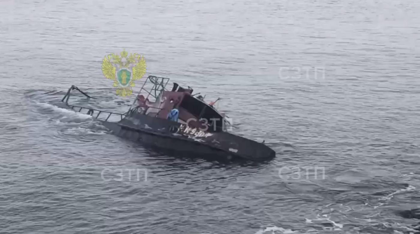 Прокуратура установила местонахождение пострадавших от шторма в Териберке судов 