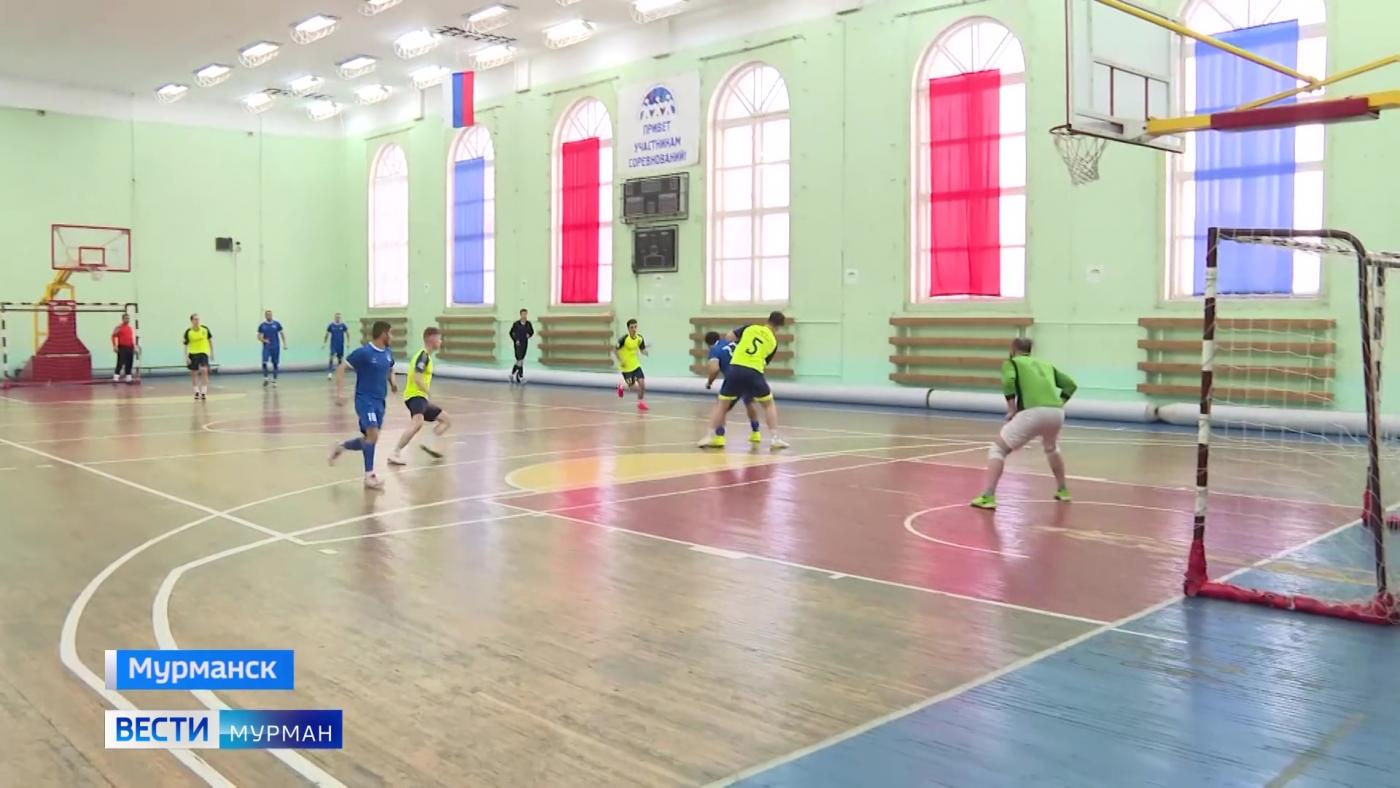 Футбол во имя единства: мурманские религиозные общины сыграли в мини-футбол