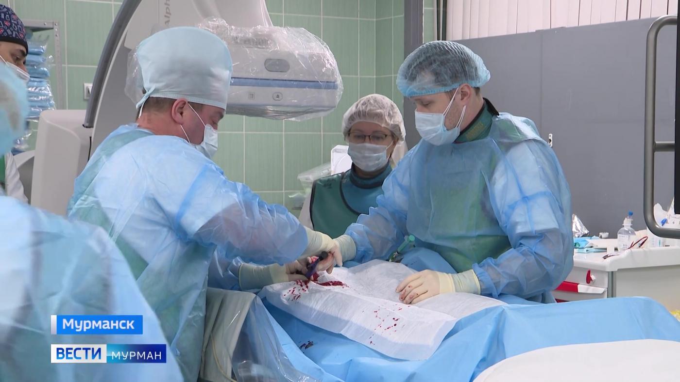 С бьющимся сердцем: в Мурманске меняют изношенные клапаны на передовые биопротезы