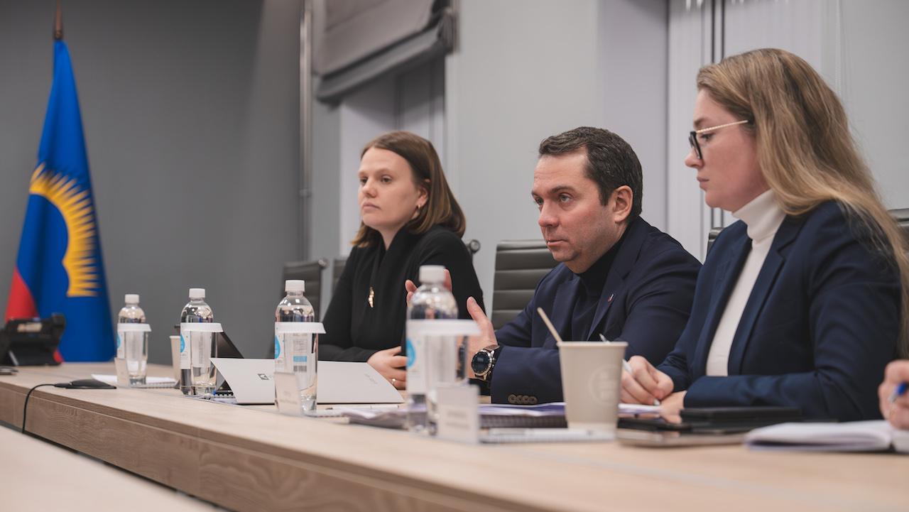 Андрей Чибис: в новогодние праздники необходимо сделать так, чтобы мусор вывозился регулярно