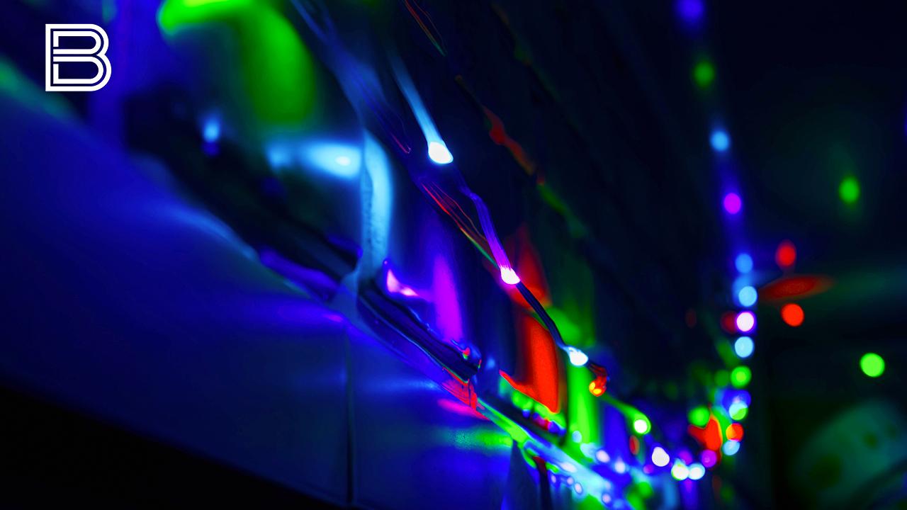 Как выбрать безопасную гирлянду и уберечь дом от пожара – напомнили в СУ СКР по Мурманской области