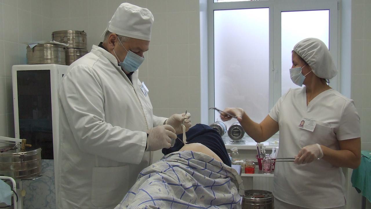 Самоотверженно служить делу и людям