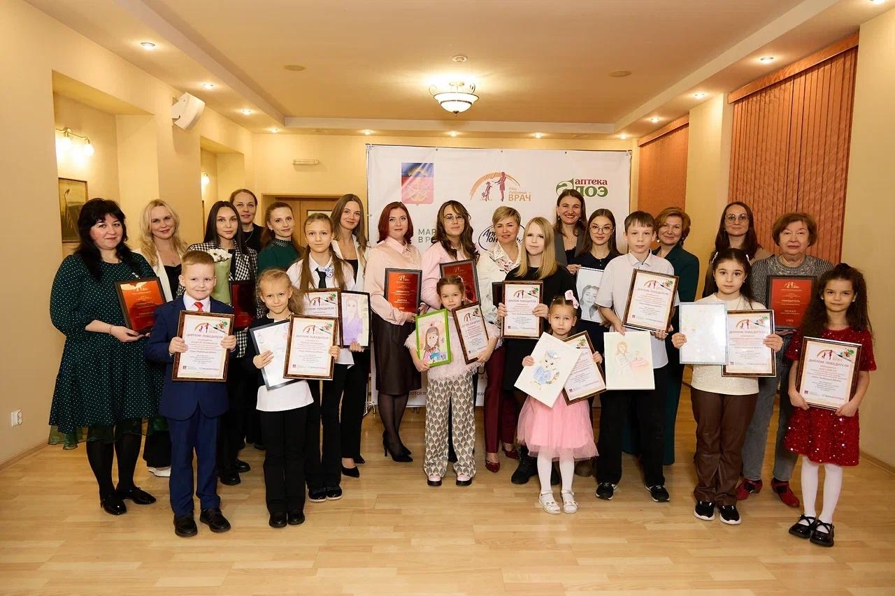 "Наш любимый врач": мурманских детских врачей наградили по итогам народного конкурса