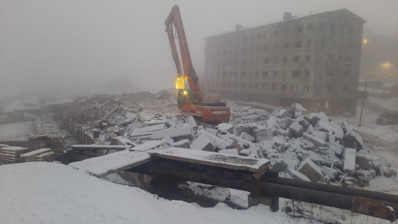 В Полярном снесли три аварийных дома&nbsp;