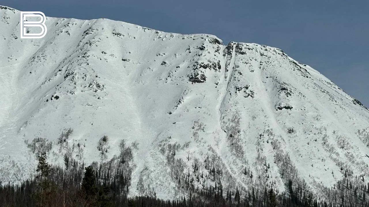 На горе Кукисвумчорр в Мурманской области проведут принудительный спуск лавин