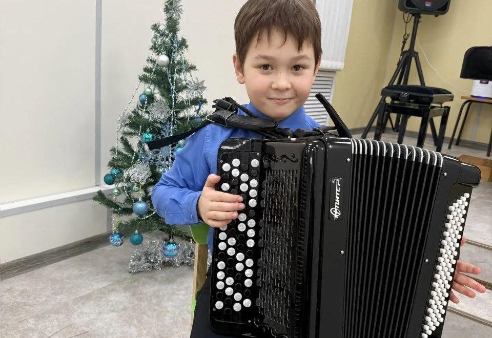 Новые музыкальные инструменты поступили в детскую школу искусств в Полярном