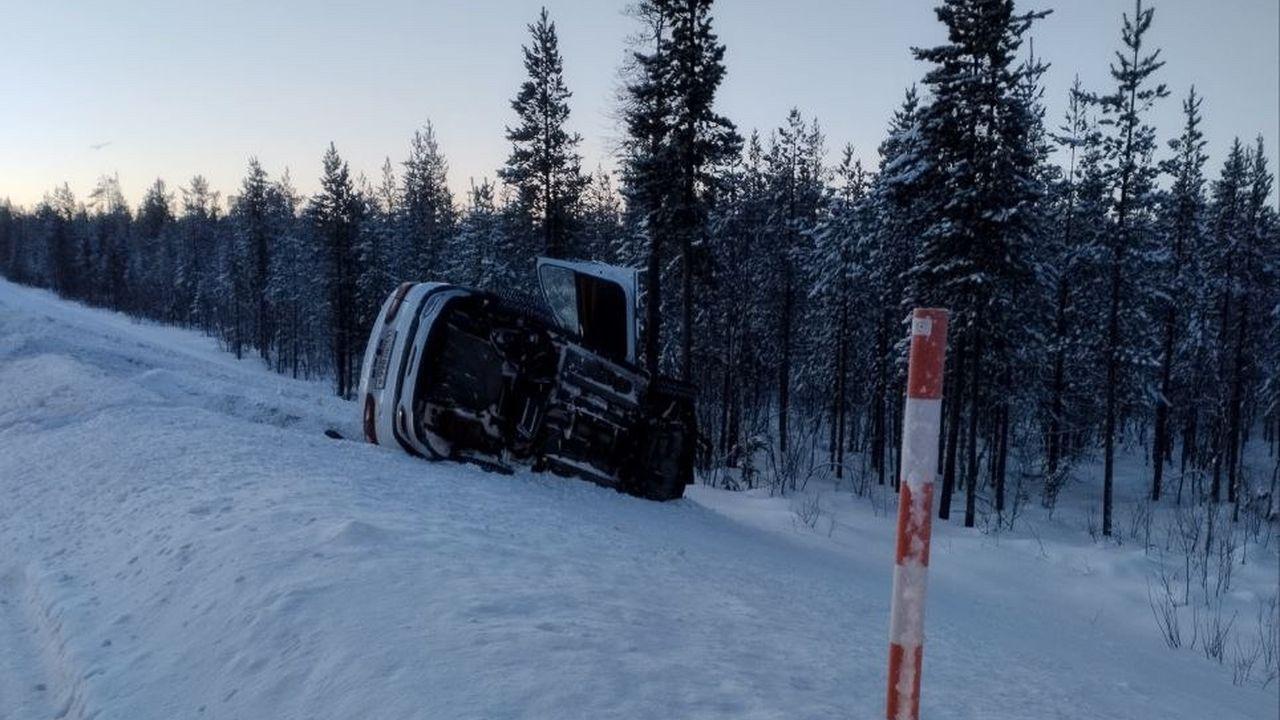 Легковые автомобили столкнулись на трассе "Кола" под Мурманском&nbsp;