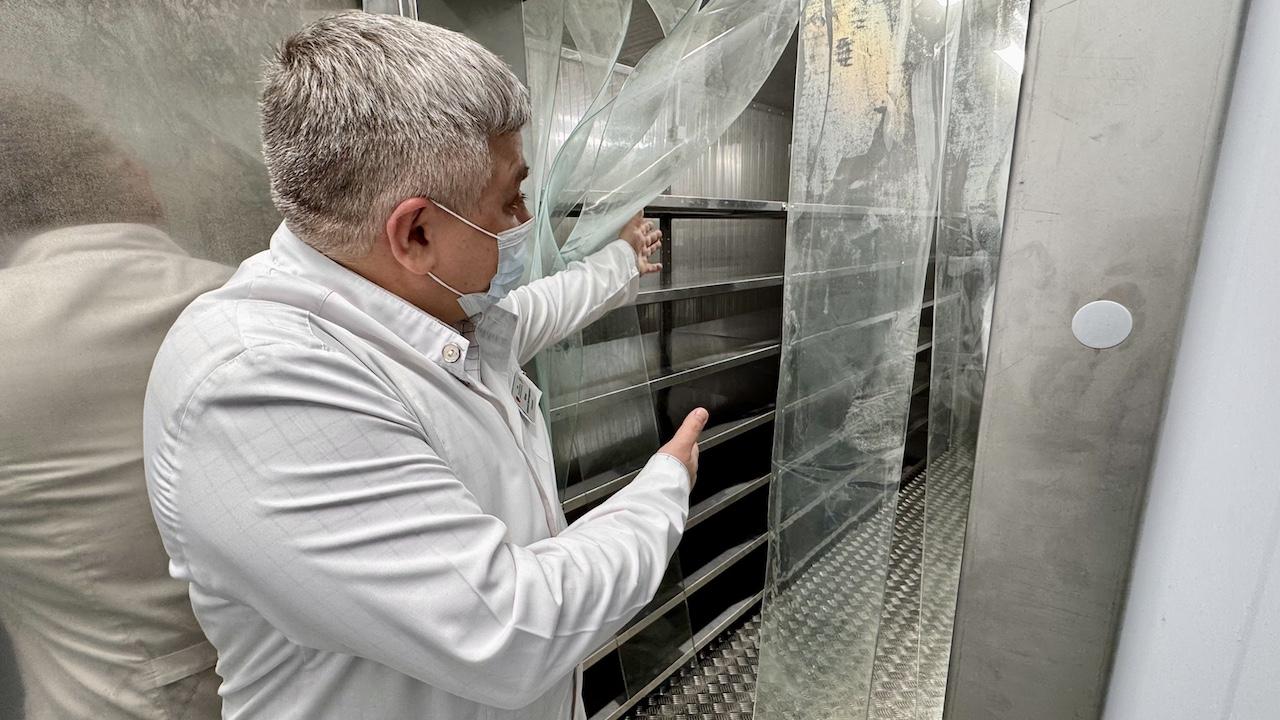 В Мурманске ввели в эксплуатацию морозильную камеру для стратегического запаса плазмы