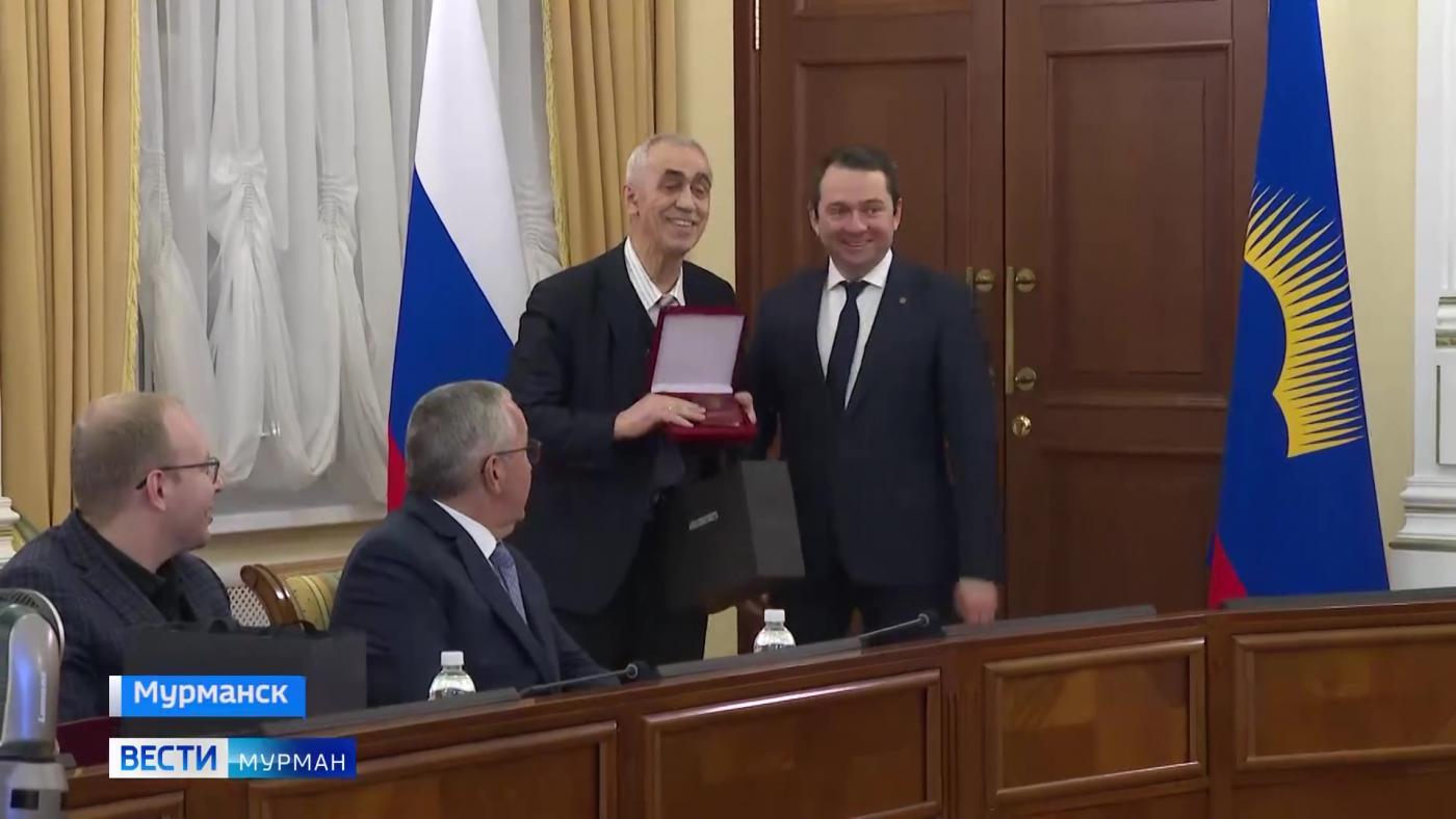 Андрей Чибис вручил государственные и региональные награды северянам, занятым в разных сферах деятельности