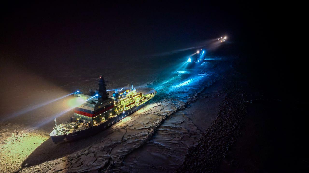 Восемь атомных ледоколов в новогоднюю ночь будут обеспечивать проводки в акватории Севморпути