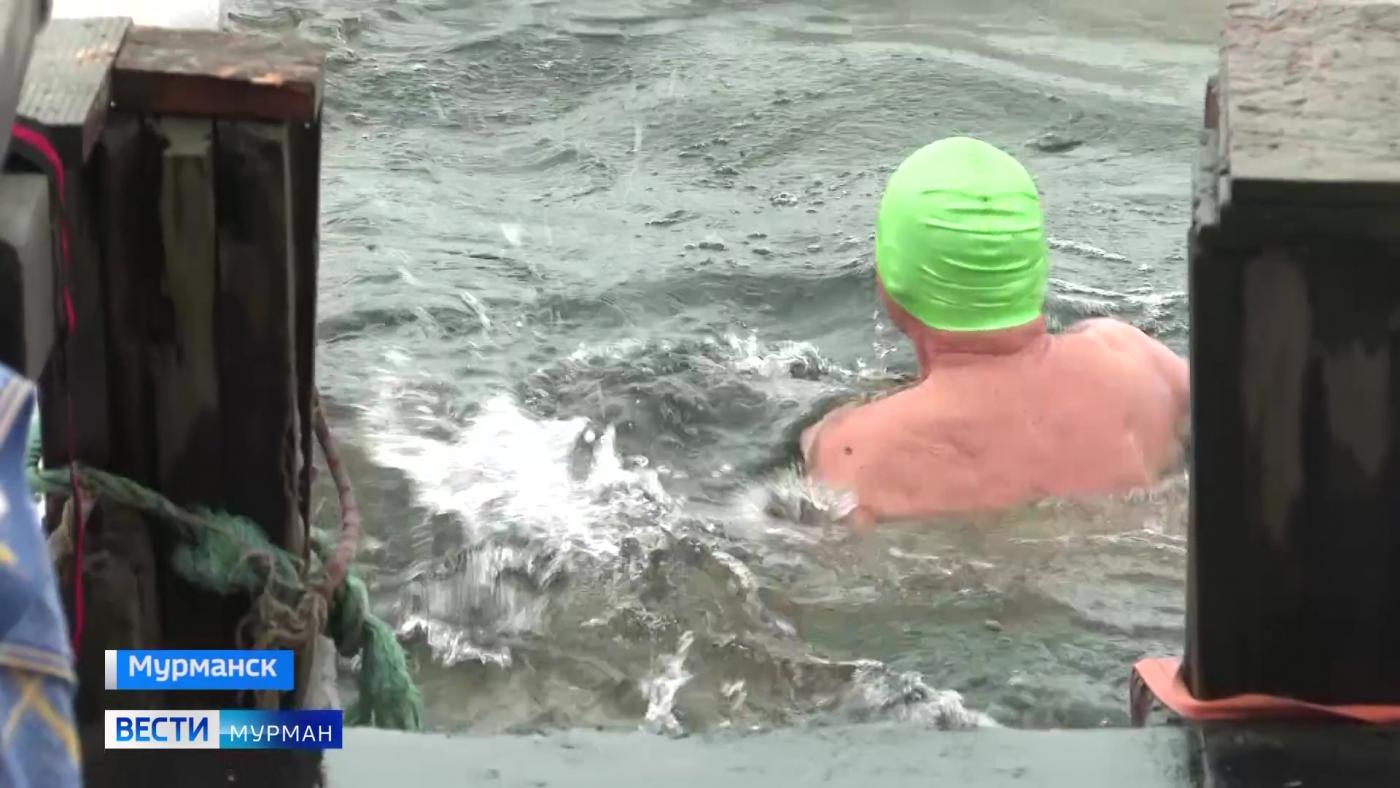 Сотрудники ГТРК "Мурман" пополняли ряды моржей