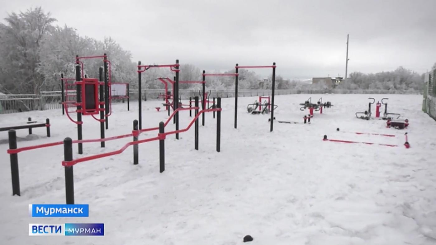 На территории гимназии №10 в Мурманске планируют модернизировать спортплощадку
