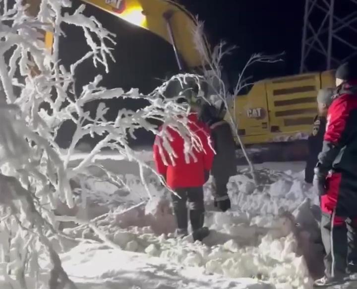 Андрей Чибис проинспектировал ход аварийных работ на ЛЭП в Мурманской области