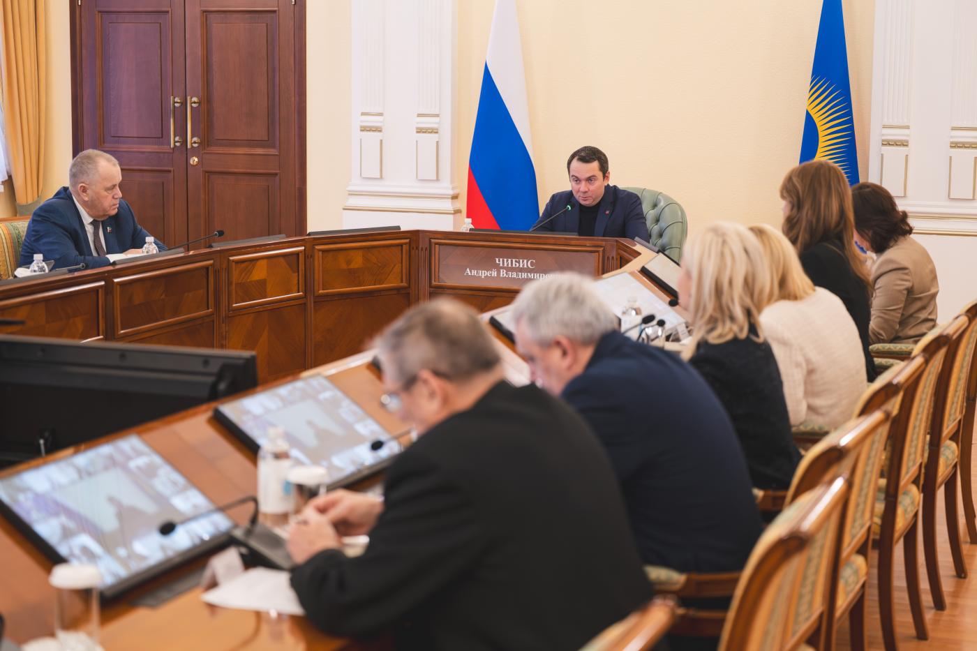 Андрей Чибис объявил о новых льготных микрозаймах для предпринимателей с детьми