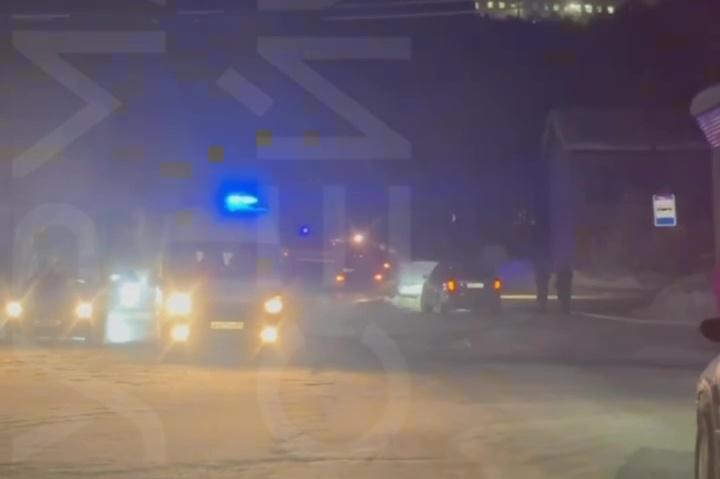 Энергетики установили в Мурманской области третью постоянную опору ЛЭП