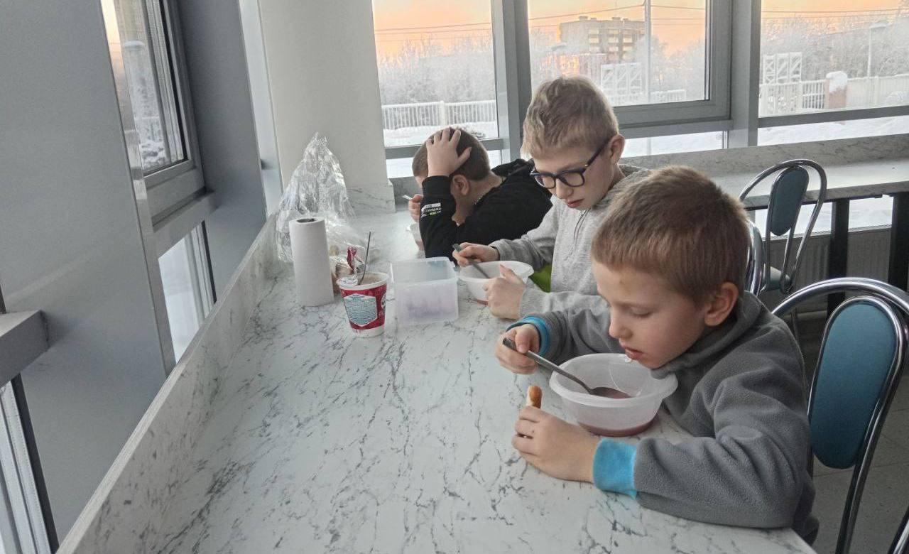 Пункты поддержки в Мурманске завершают свою работу