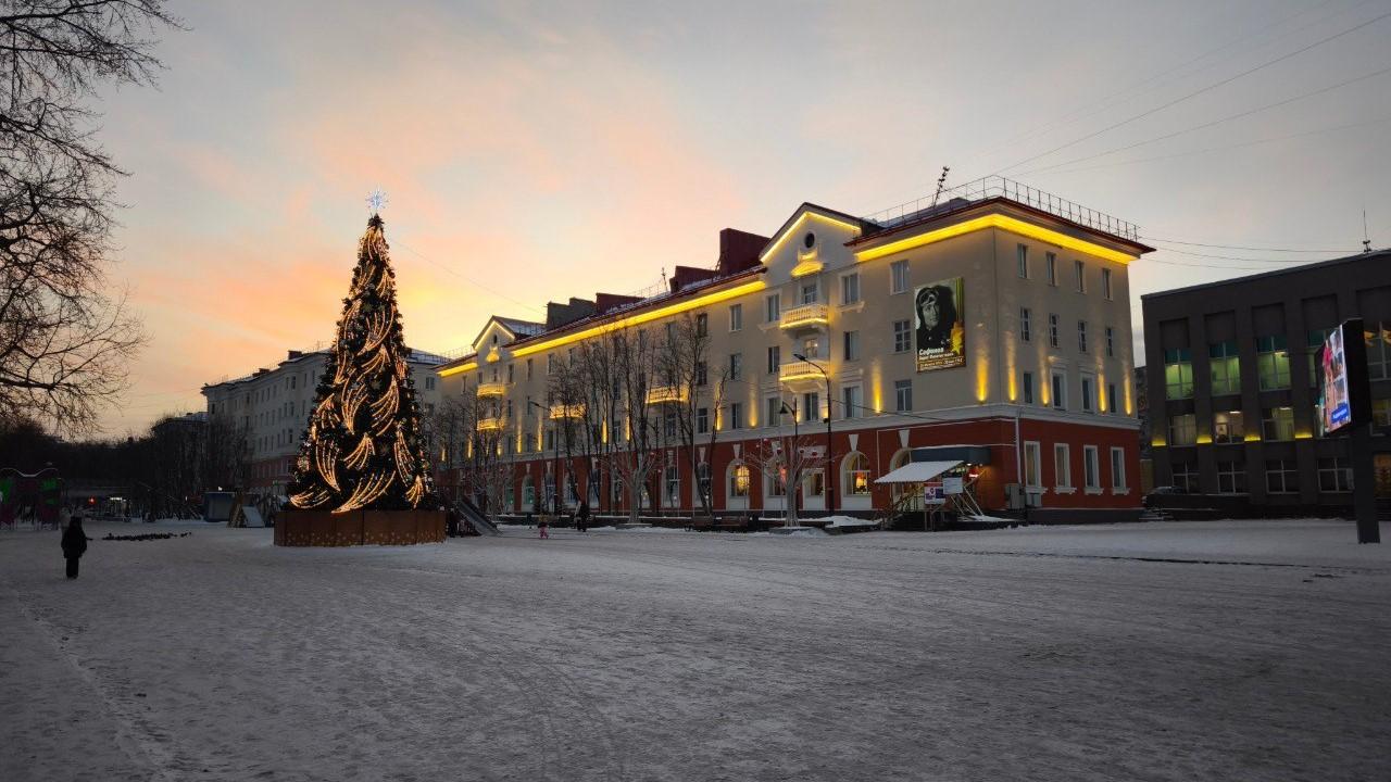 В Североморске по программе реновации ЗАТО полностью обновлены фасады пяти многоквартирных домов