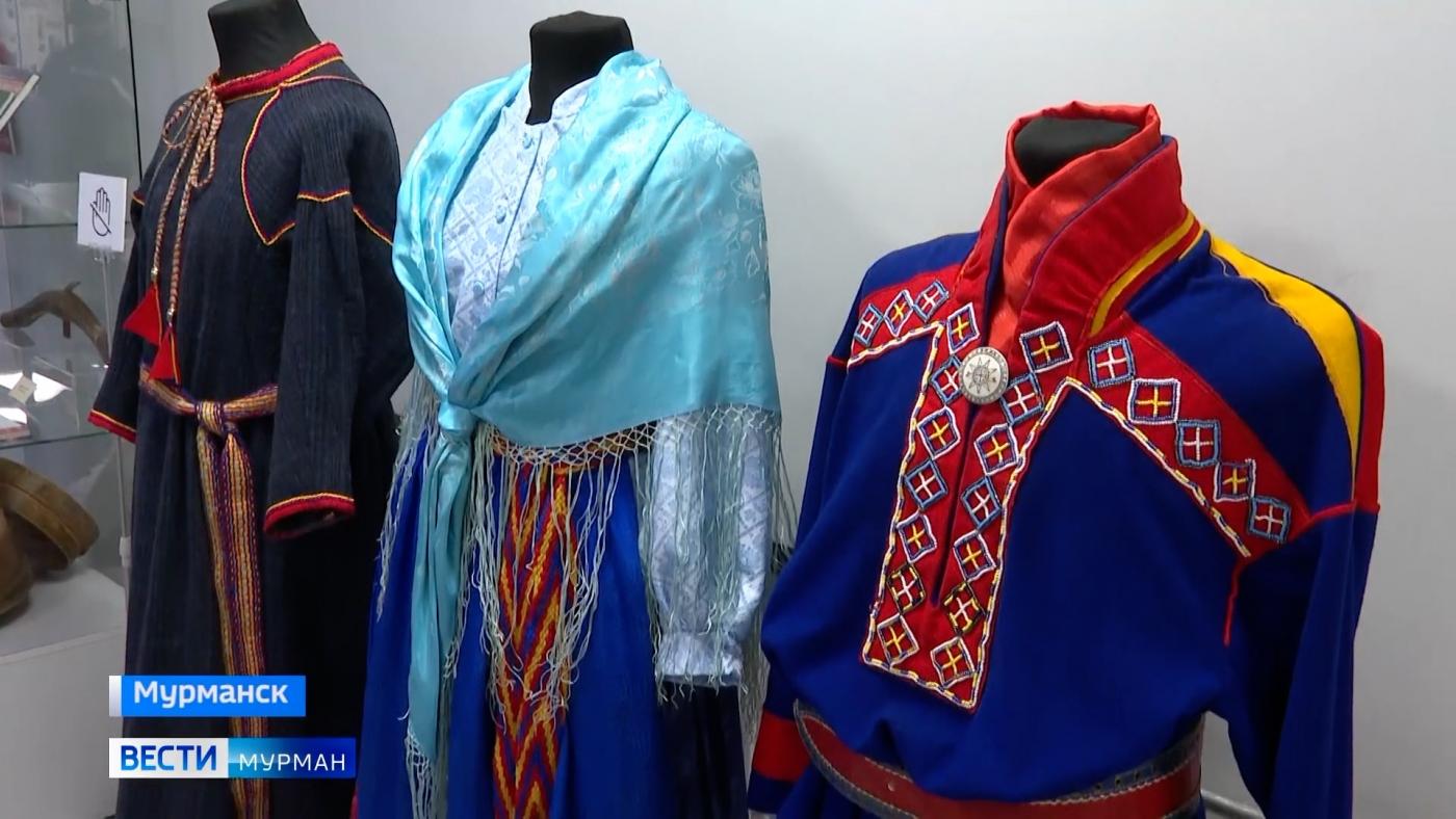 "Красота Севера в мастерстве Анастасии Мозолевской": в Мурманском областном краеведческом музее открылась выставка хранительницы саамского ремесла