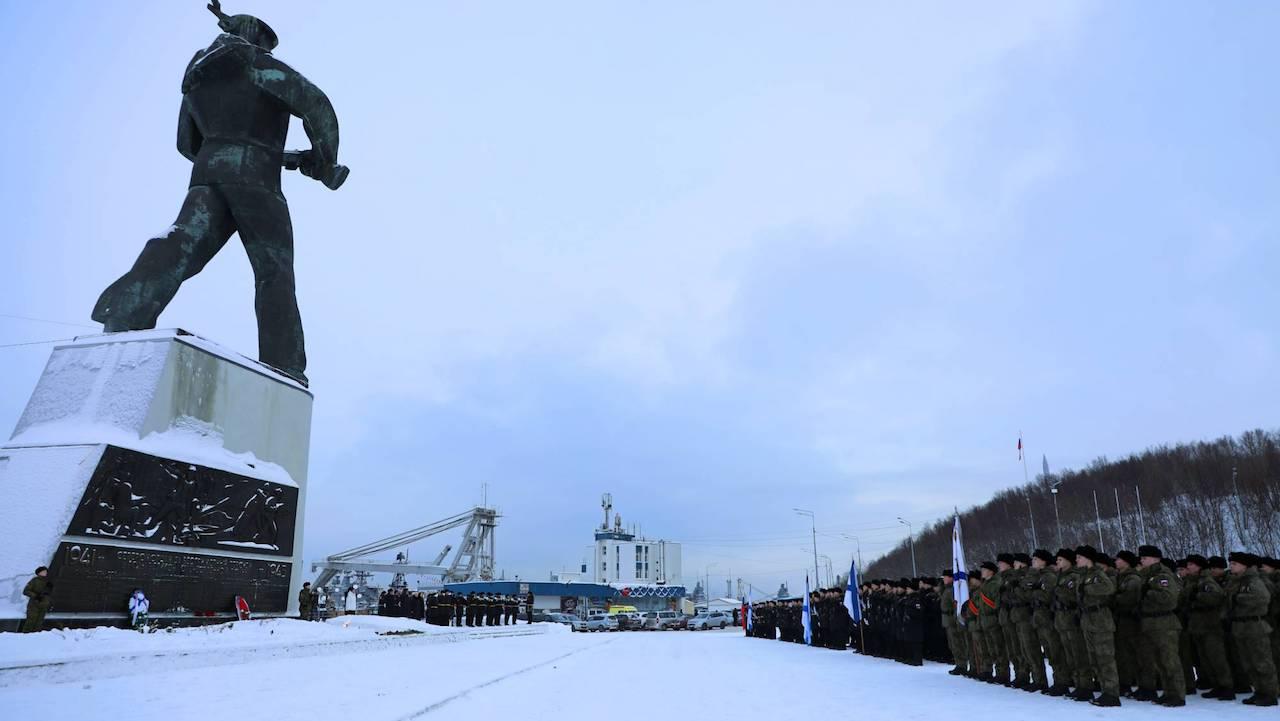 В Североморске почтили память защитников Заполярья торжественным митингом