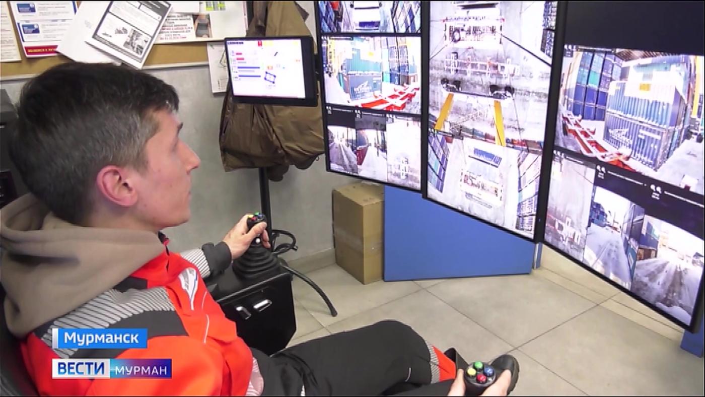 Дистанционную систему управления мостовым краном представили портовикам России в Мурманске