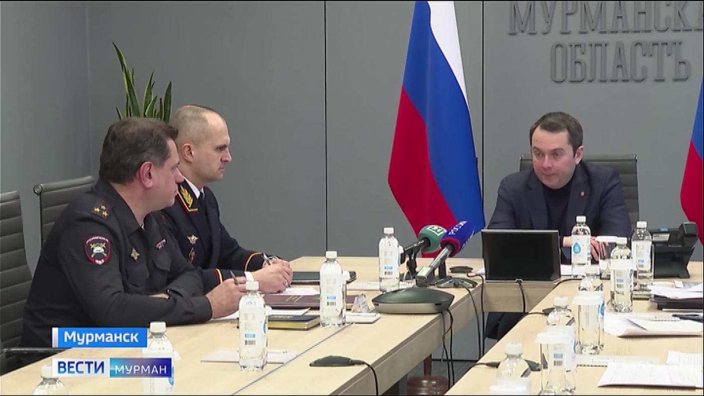 Совещание на тему снижения аварийности на дорогах Мурманской области провел Андрей Чибис