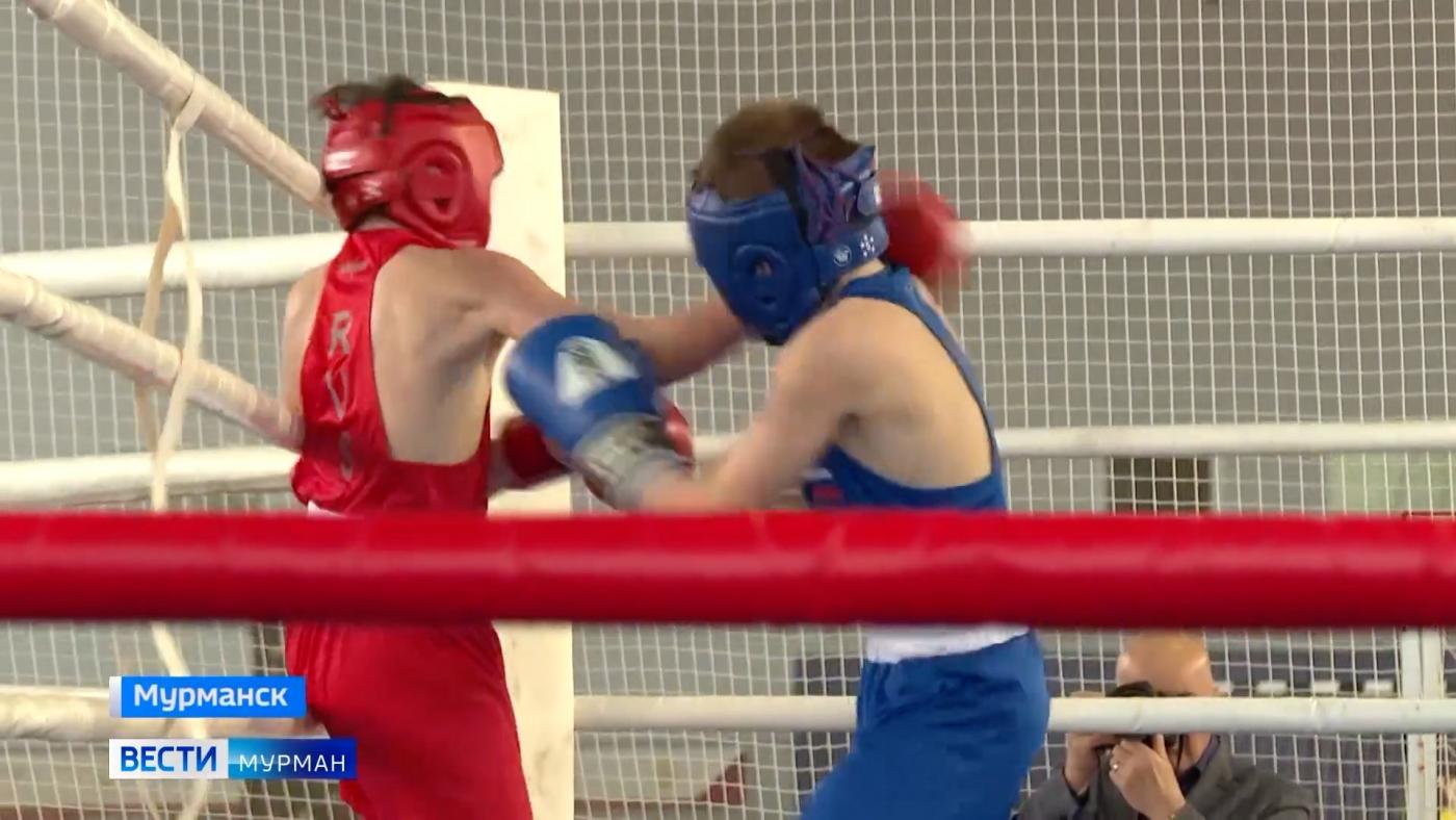 В мурманском легкоатлетическом манеже прошли Чемпионат и Первенство региона по боксу