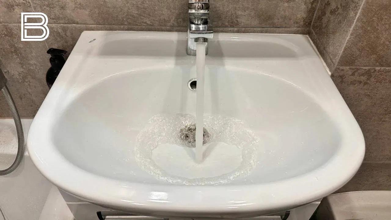 В центре Мурманска 14 улиц останутся без горячей воды из-за замены теплосети