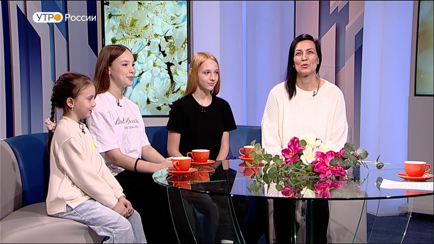 "Утро России" Мурманск: встречаем день с цирковым коллективом "Серпантин"