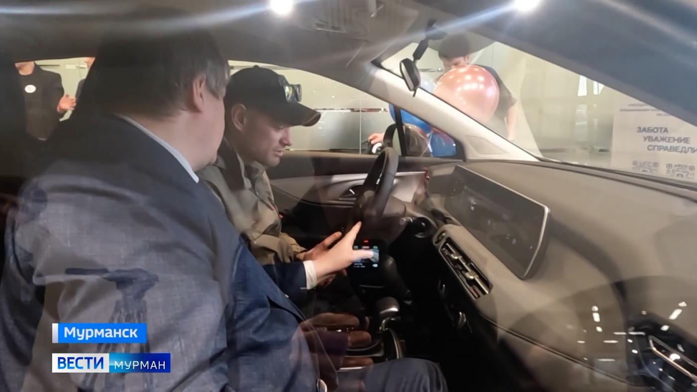 В Мурманске еще один ветеран СВО стал счастливым обладателем авто с ручным управлением