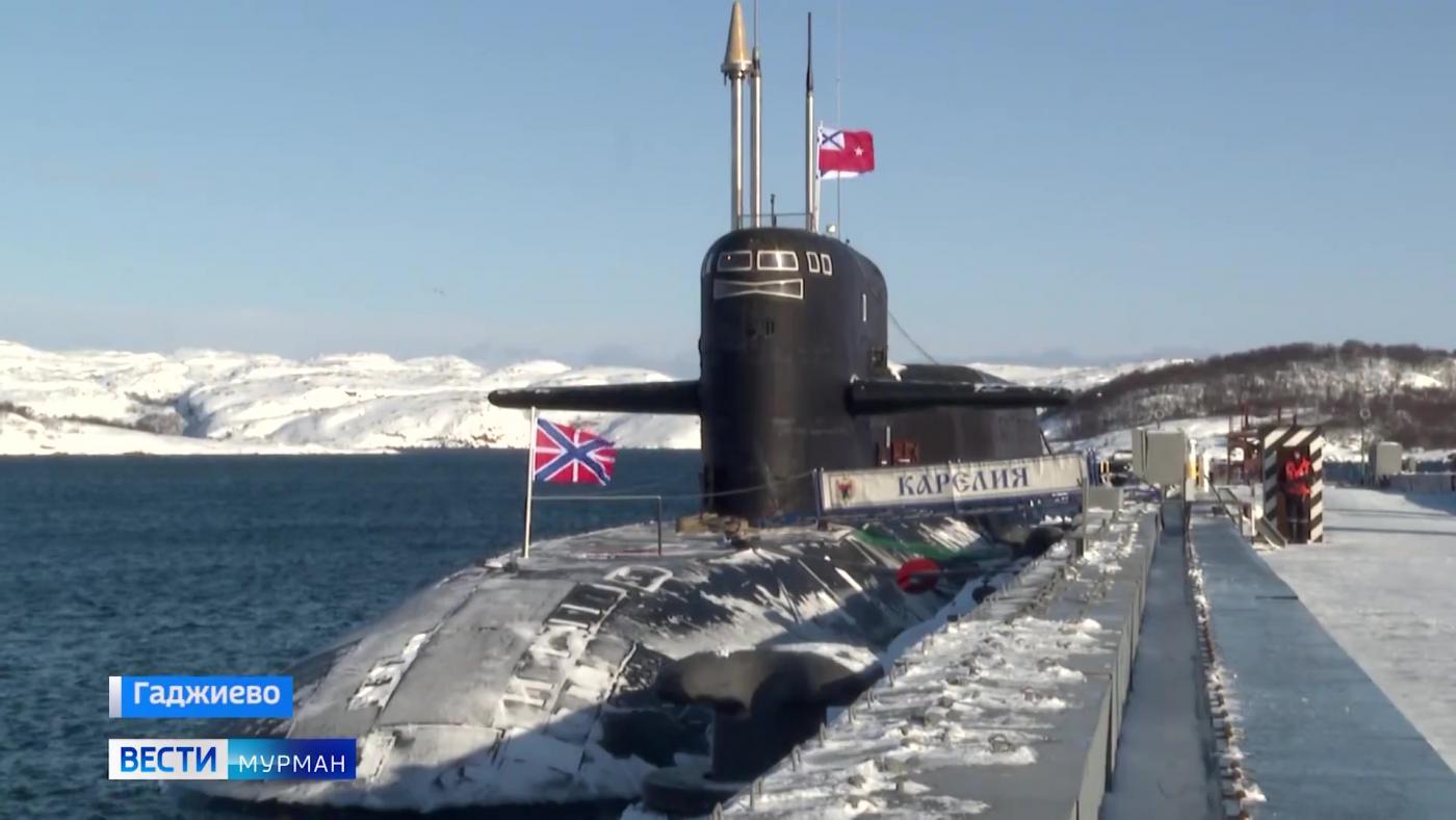 Почувствовать дыхание глубин и окунуться в быт подплава: заглянем внутрь атомного крейсера "Карелия"