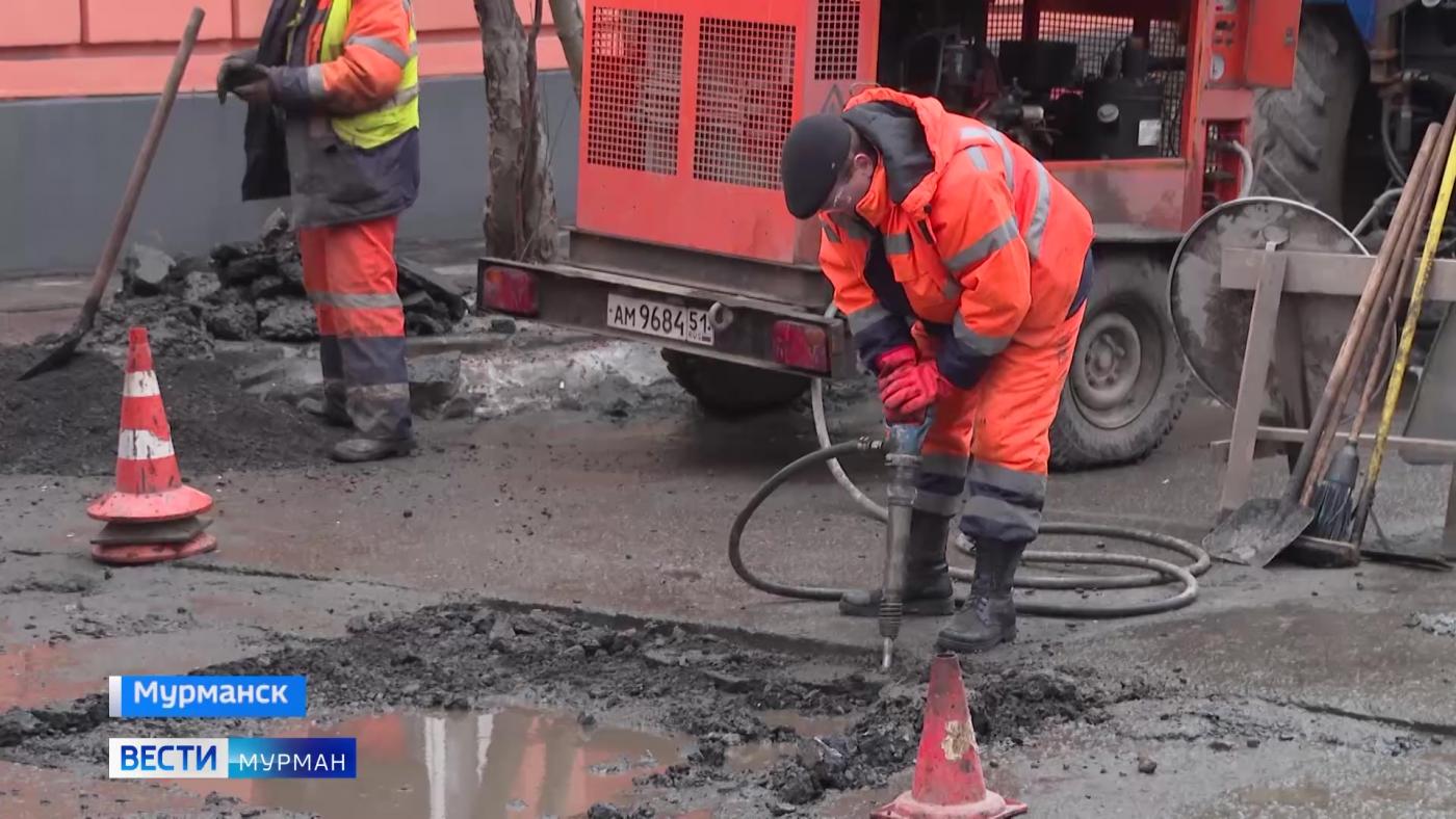 В Мурманске началась активная фаза ямочного ремонта