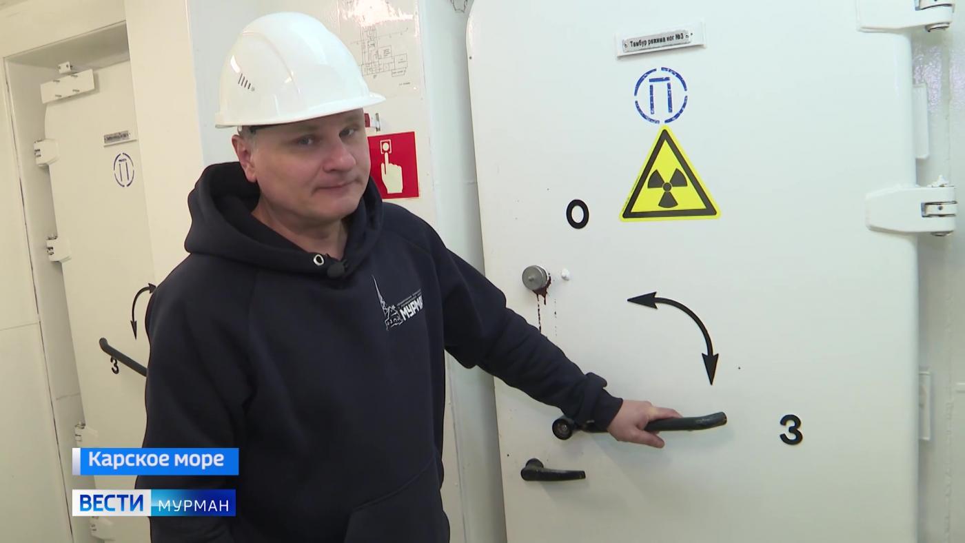 Что находится в "аппаратной" ледокола и что дает ему силы ломать толстые льды