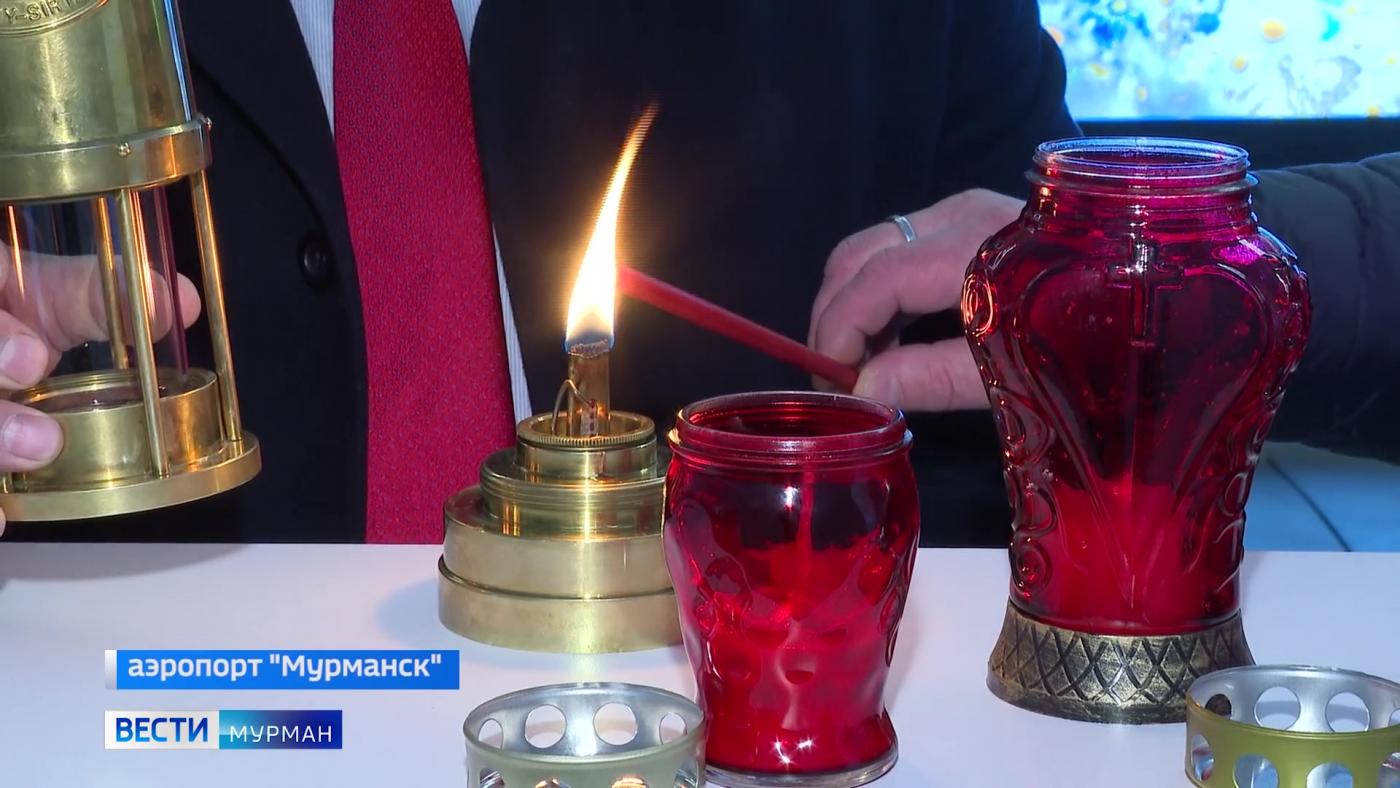 Ощутить связь с древним таинством: в Мурманске приняли Благодатный огонь