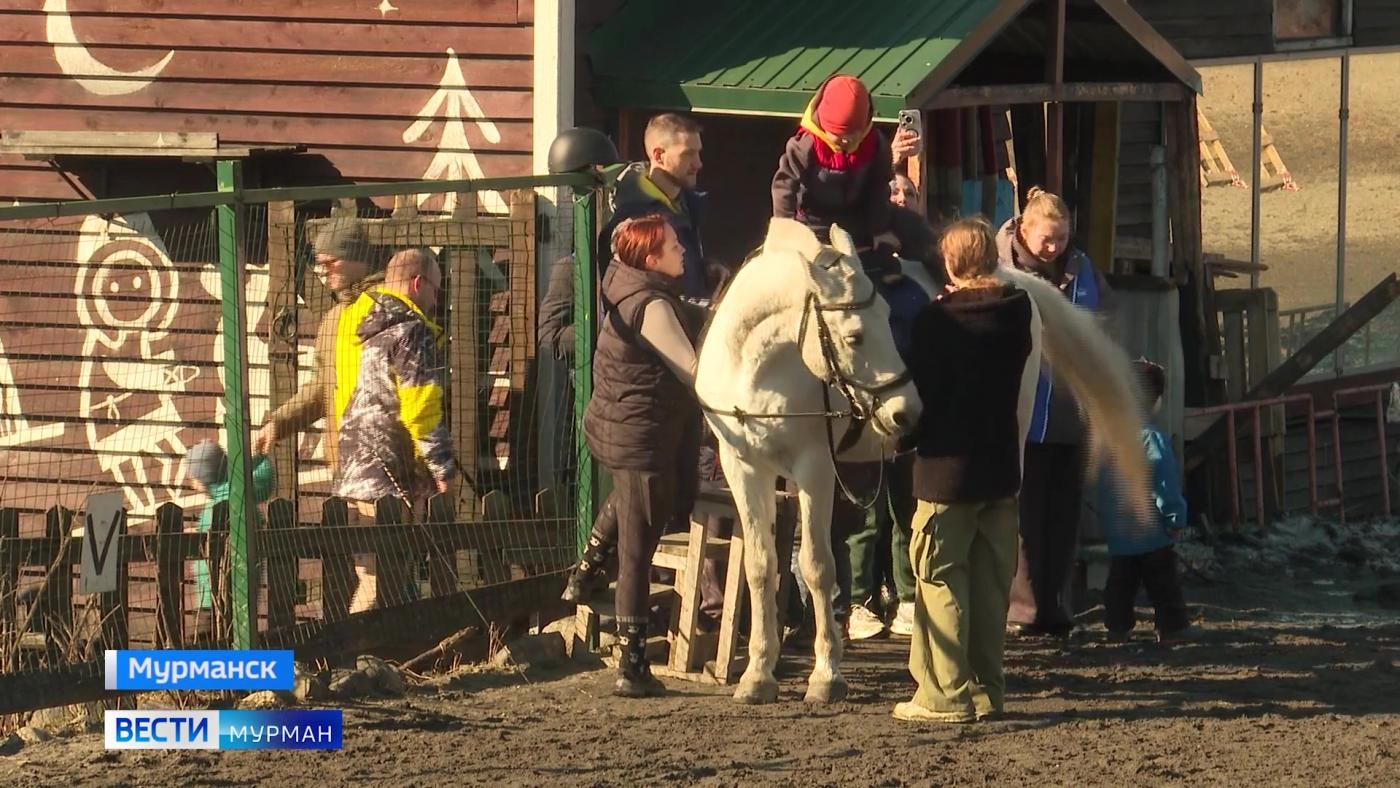 Пасхальный хоровод: семейный праздник для семей участников и их родных состоялся в Мурманске